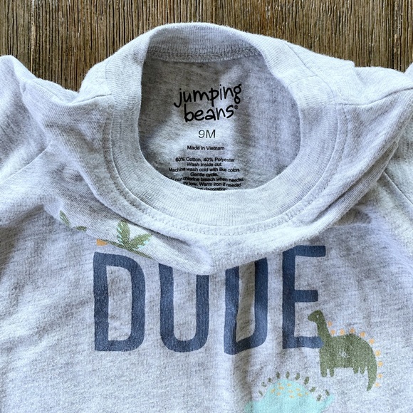 4/$20 Jumping beans tee shirt 9 months - Picture 4 of 5